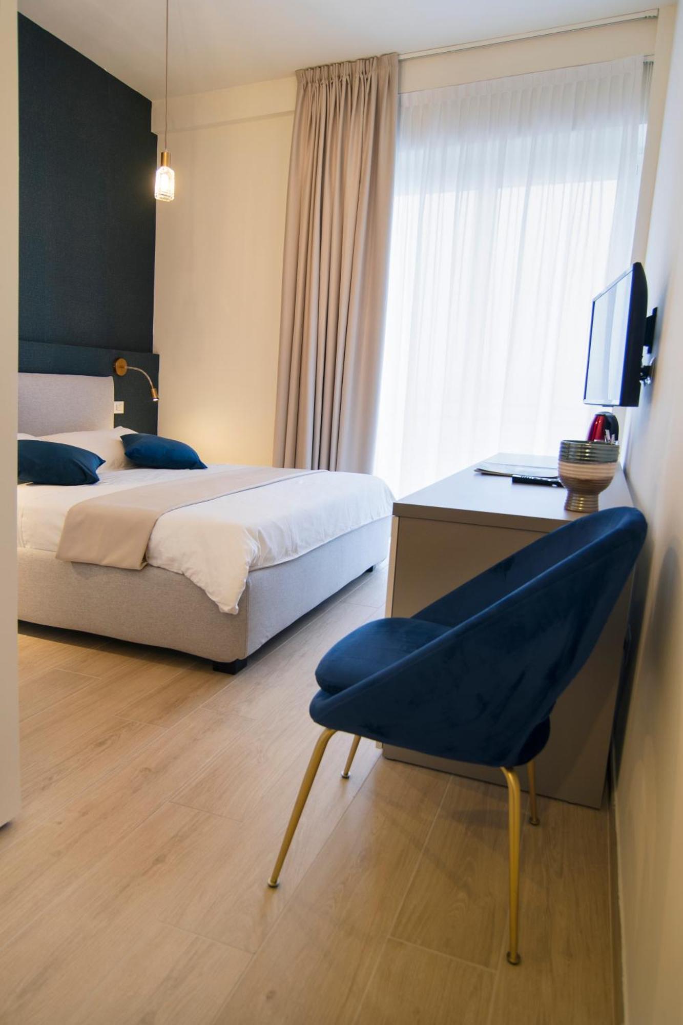 Gigi Suites&Apartments Стреза Екстериор снимка