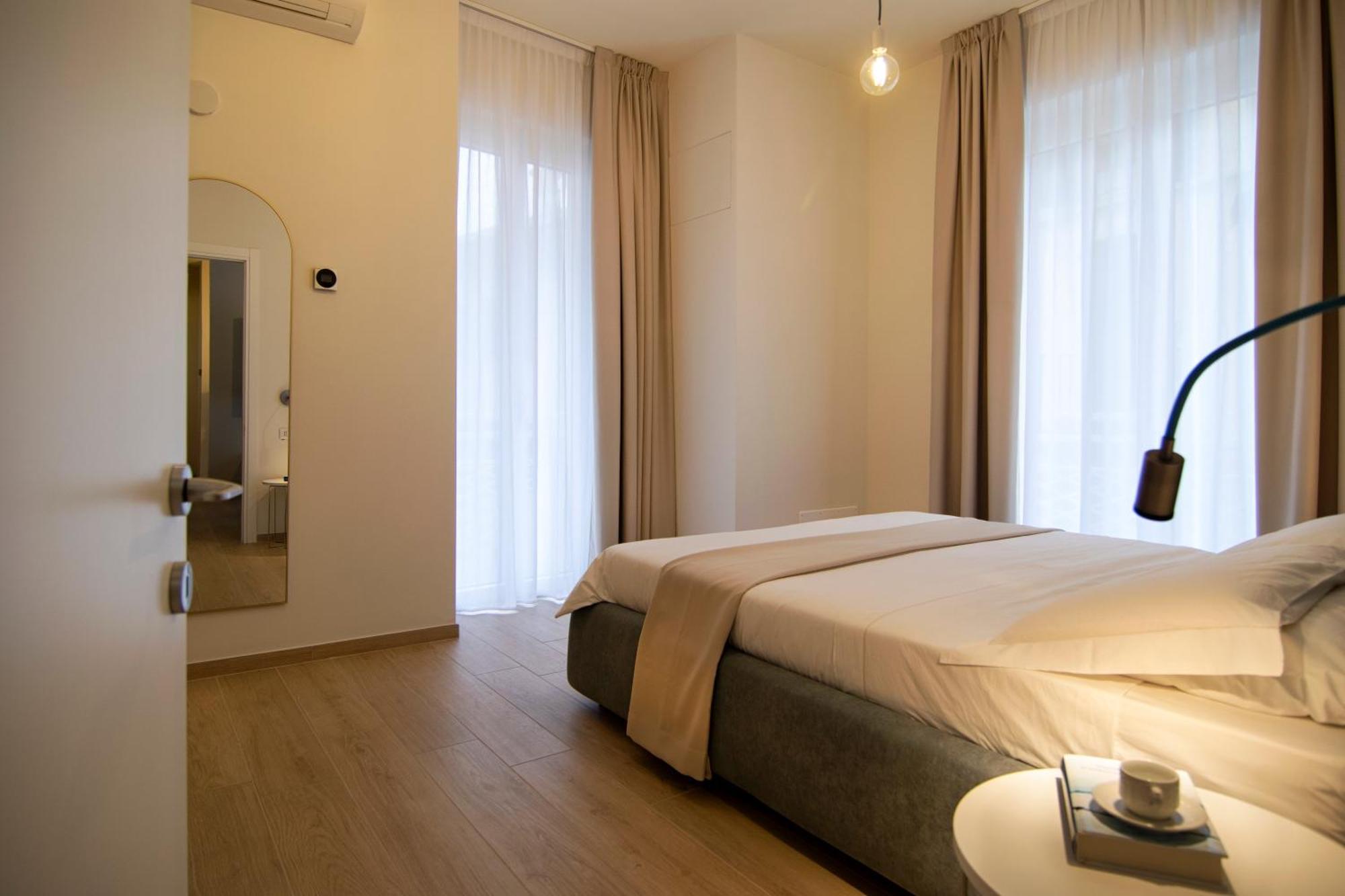 Gigi Suites&Apartments Стреза Екстериор снимка